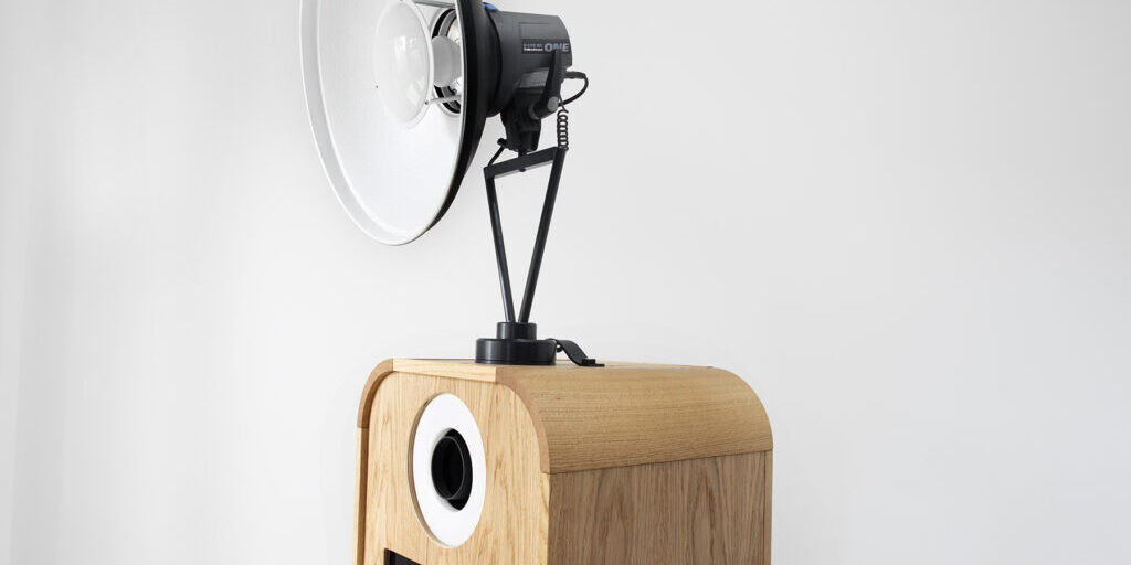 Everybooth-Evolution-Portable-Wooden-Photo-Booth-5